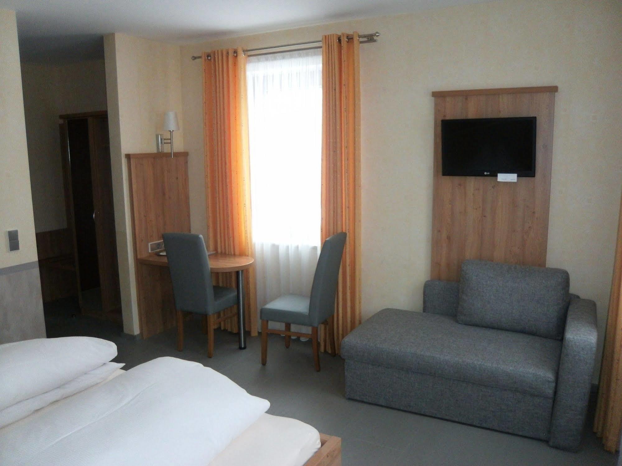 Hotel Garni Illertal Altenstadt  Εξωτερικό φωτογραφία